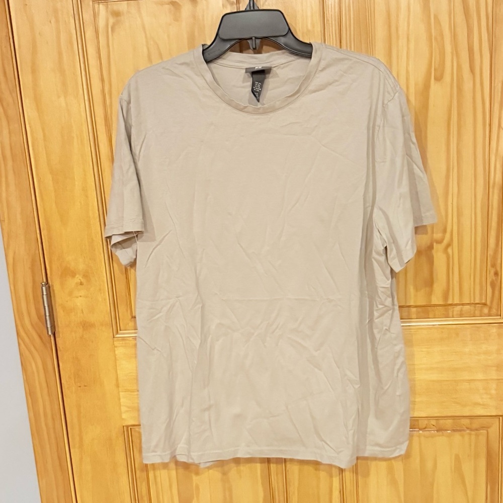 H&M Beige Short Sleeve Tee